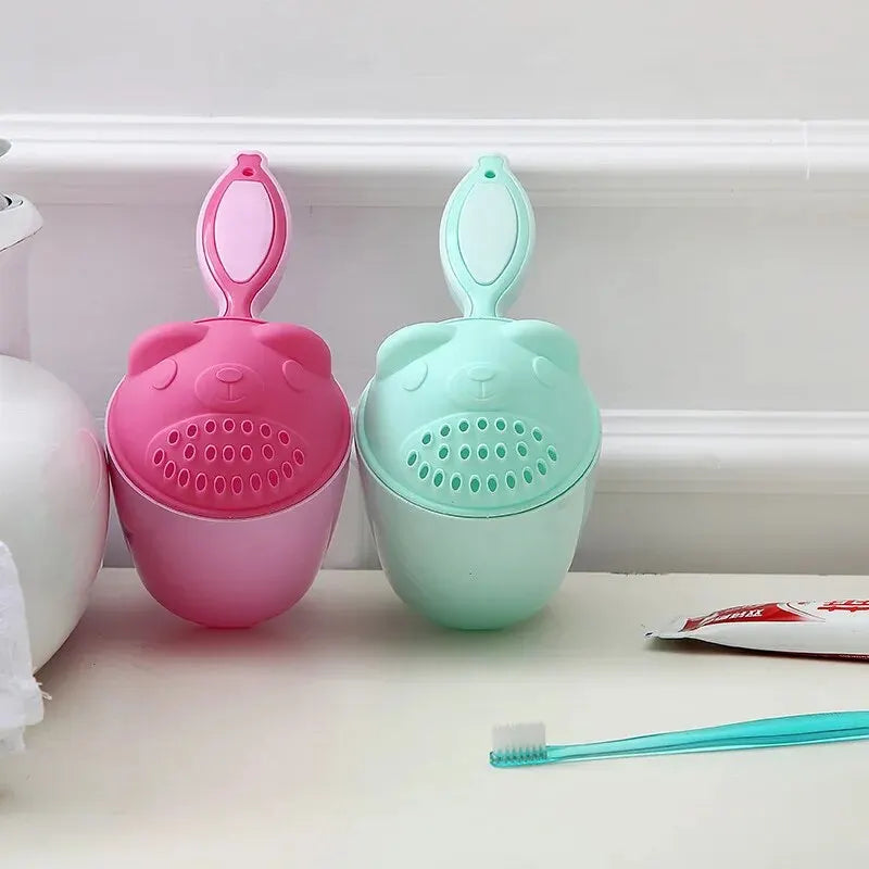 Baby Shower Hair Washing Cup – Gentle Rinse for Little Ones